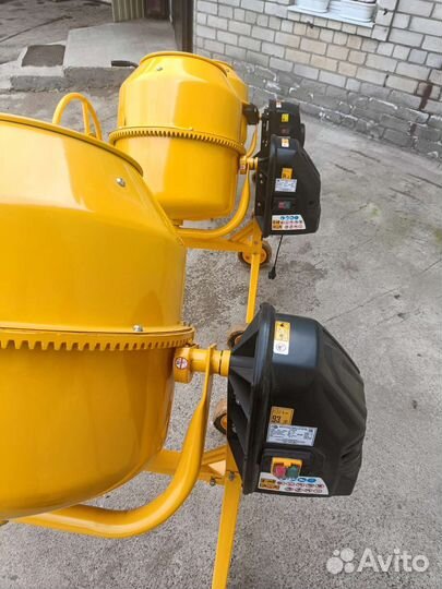 Бетоносмеситель TOR 200 Л