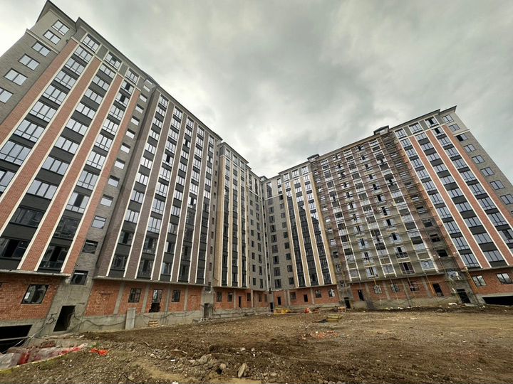 2-к. квартира, 100 м², 11/12 эт.