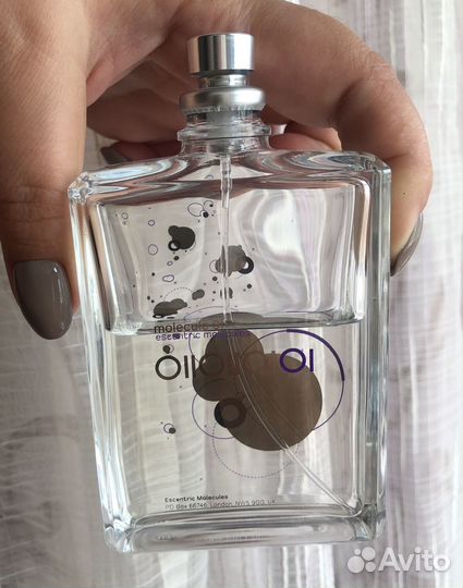 Молекула Escentric molecules 01