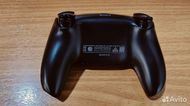 Контроллер Ps4 в корпусе Ps5