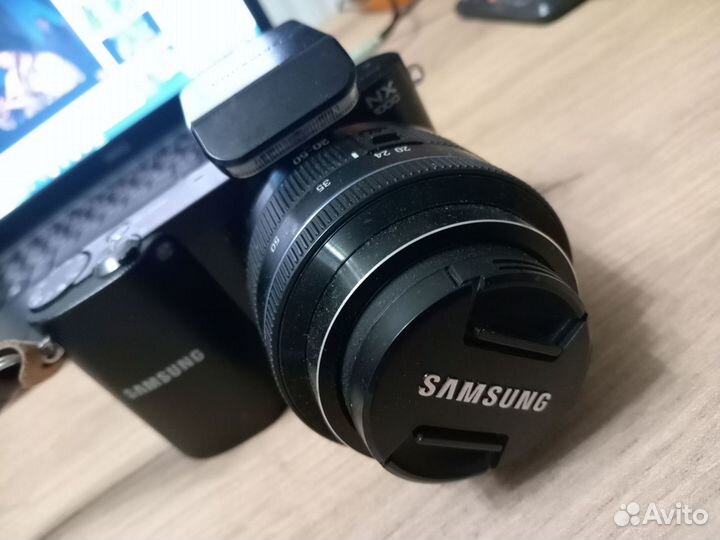 Фотоаппарат Samsung NX 1000