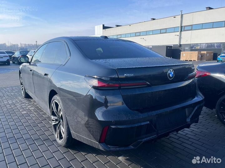 BMW 7 серия 3.0 AT, 2025, 15 км