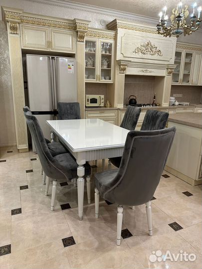 Столы / Стулья / Кухонный стол и стулья