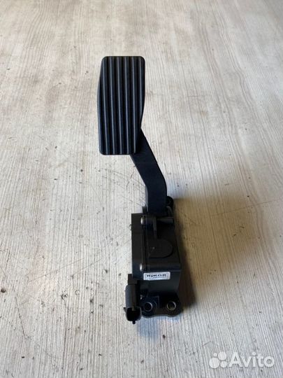 Педаль газа Chevrolet Niva 2020