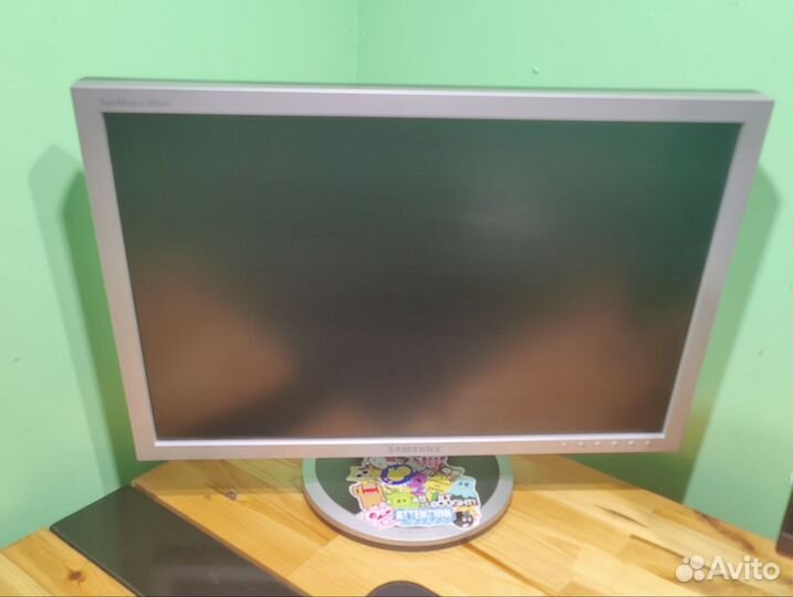 Монитор Samsung Syncmaster 20