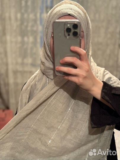 Шарф с пайетками