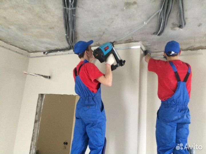 Специалист по установке натяжных потолков