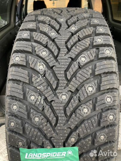 Landspider Arctictraxx 235/45 R18 98T