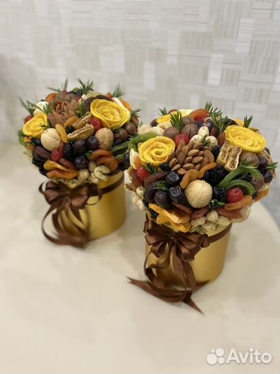 Подарок/букет из сухофруктов и орехов съедобный