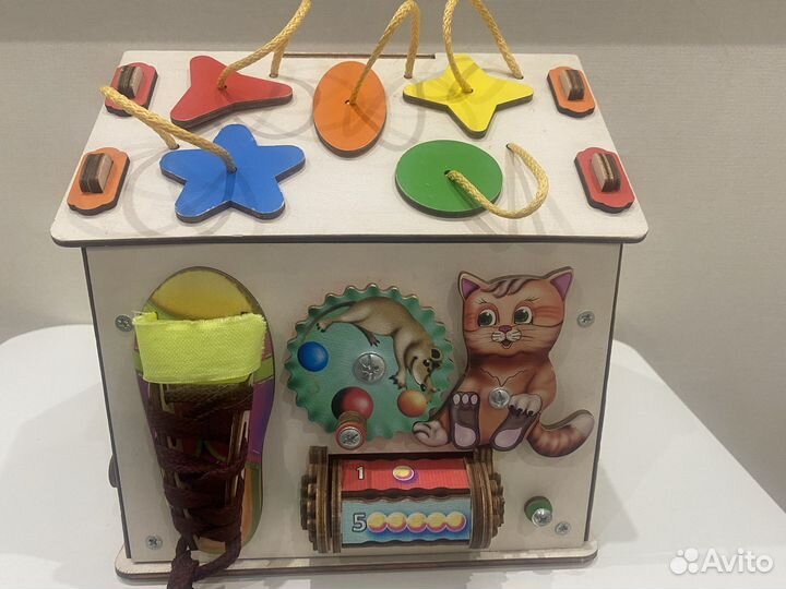 Бизиборд домик