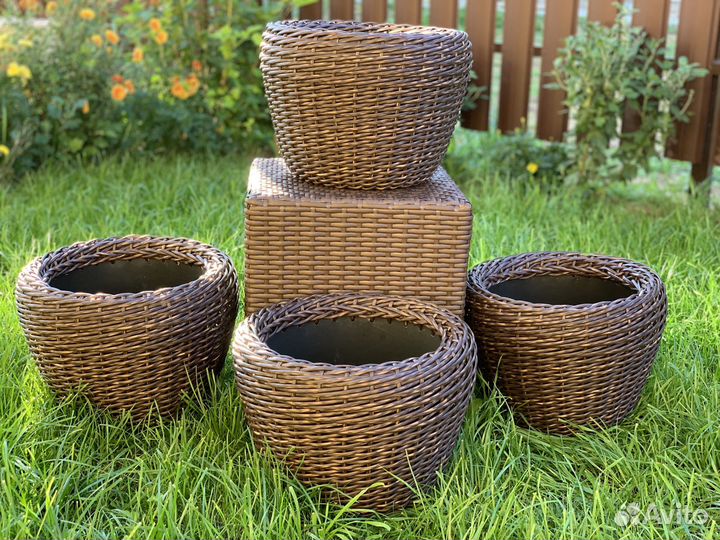 Набор кашпо из ротанга