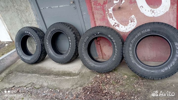 Bridgestone Blizzak LT 245/75 R17