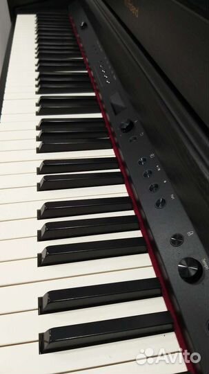 Пианино Roland HP704
