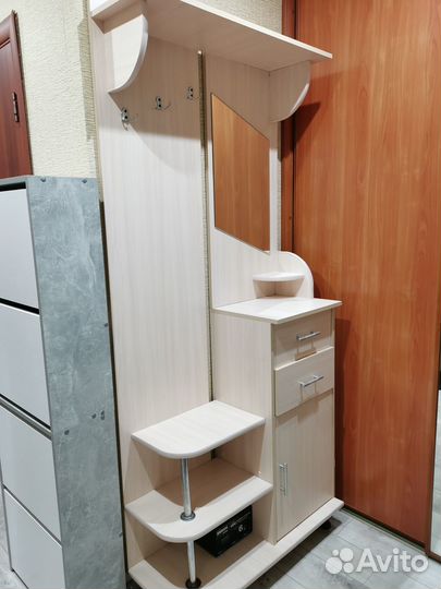 Продам прихожая