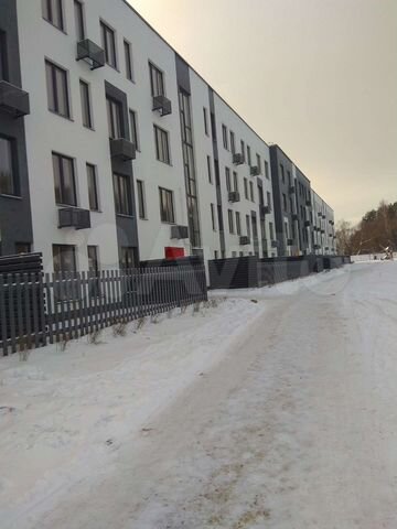 3-к. квартира, 93,2 м², 1/4 эт.