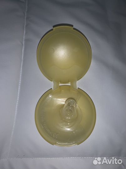 Накладки на грудь medela