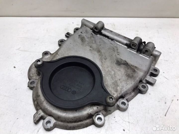 Крышка двигателя Volkswagen Touareg 3.0 TDI