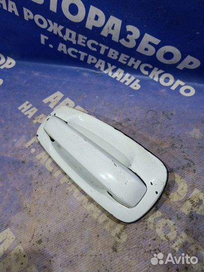 Наружная ручка двери Ваз Лада Приора седан 21126