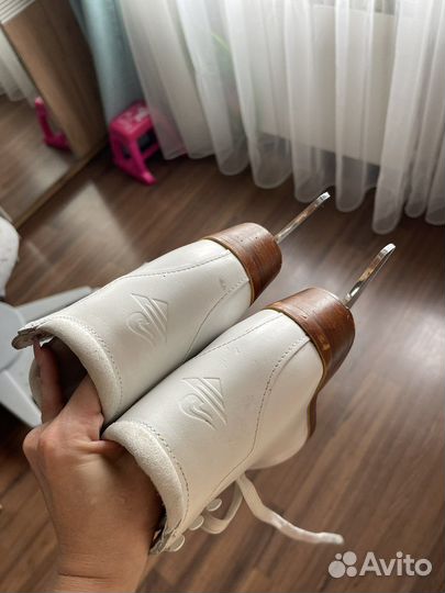 Фигурные коньки Axel 29р