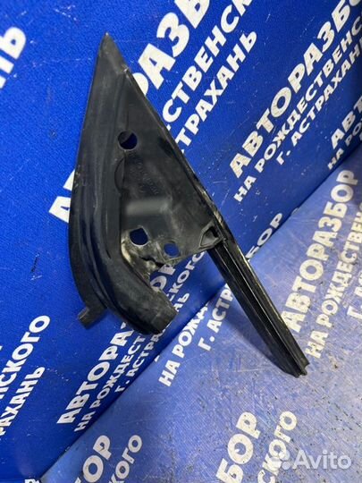 Уплотнитель стекла двери Volkswagen Passat Cc