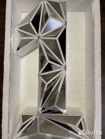 Цифра один для фотозоны на 1 годик