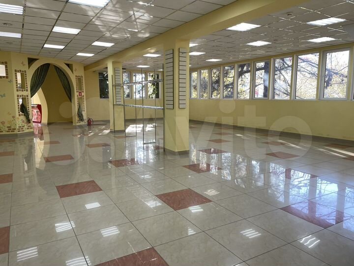 Свободного назначения, 230 м²