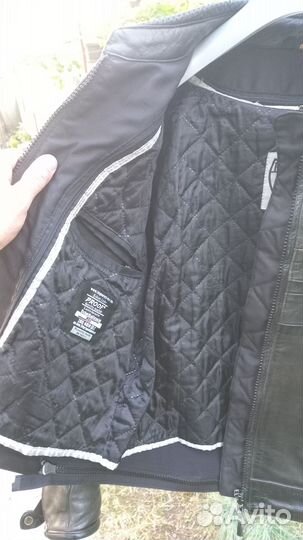 Продам кожаную мото-куртку Highway 1