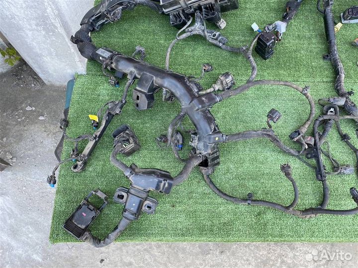 Проводка с блоком предохранителей Kia Stinger c