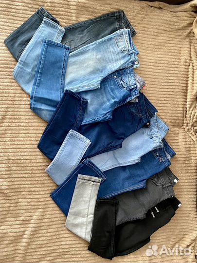 Много джинсов