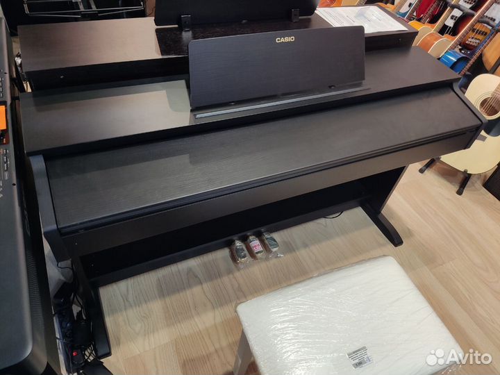 Корпусное цифровое пианино Casio AP-270 + банкетка