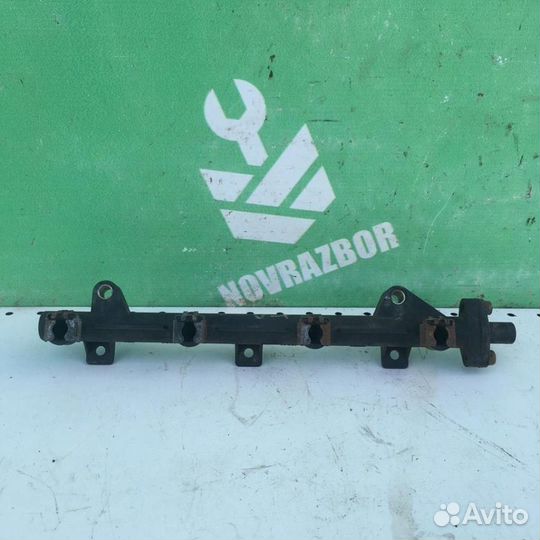 Рейка топливная (рампа) Киа Спектра