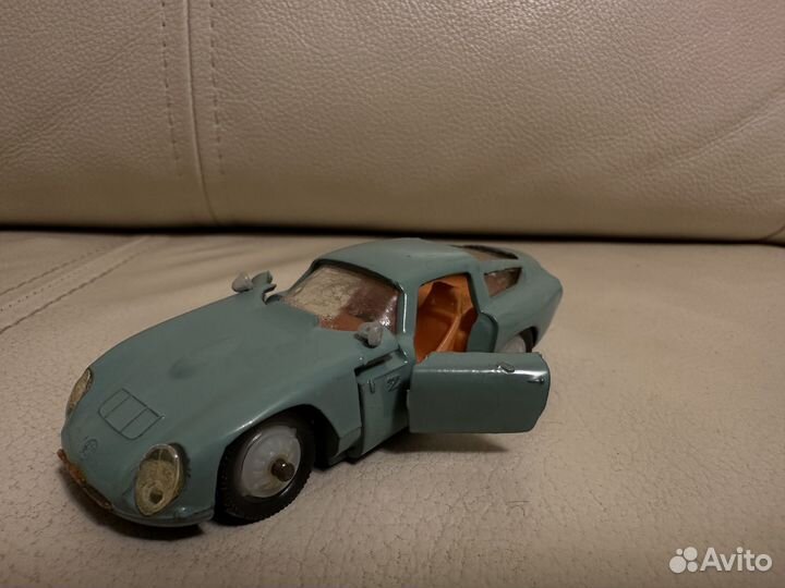 Модель автомобиля