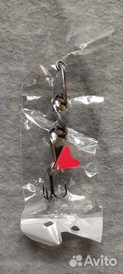 Блесна с тройником