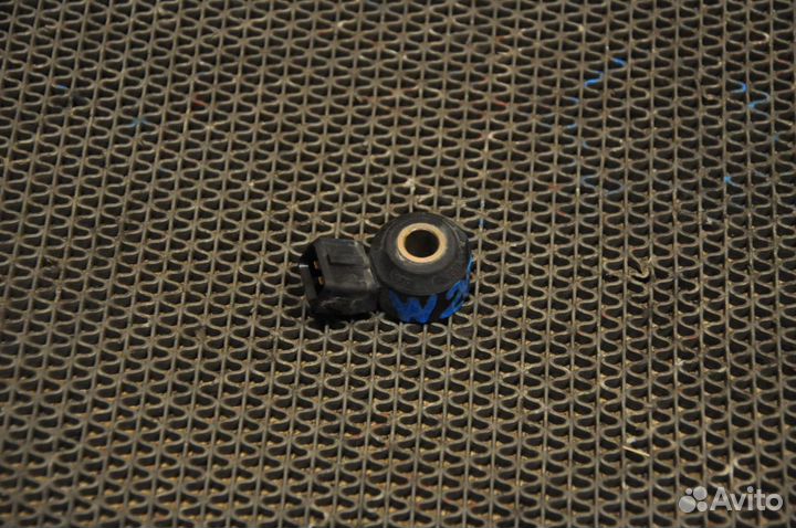 Датчик детонации mercedes-benz C-class W203.045