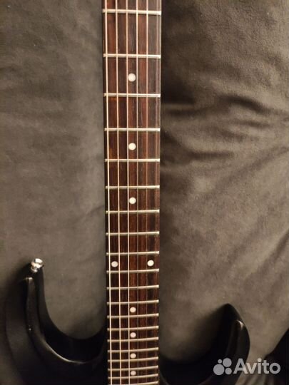 Электрогитара