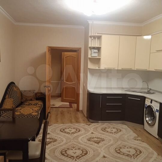 2-к. квартира, 71 м², 1/5 эт.