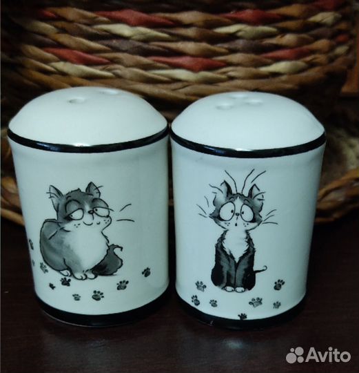 Солонка и перечница 