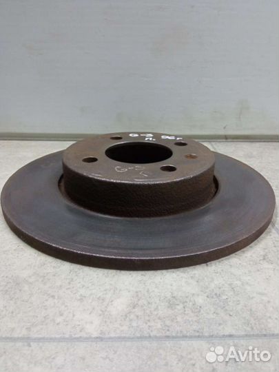 Диск тормозной передний Volkswagen Golf 3