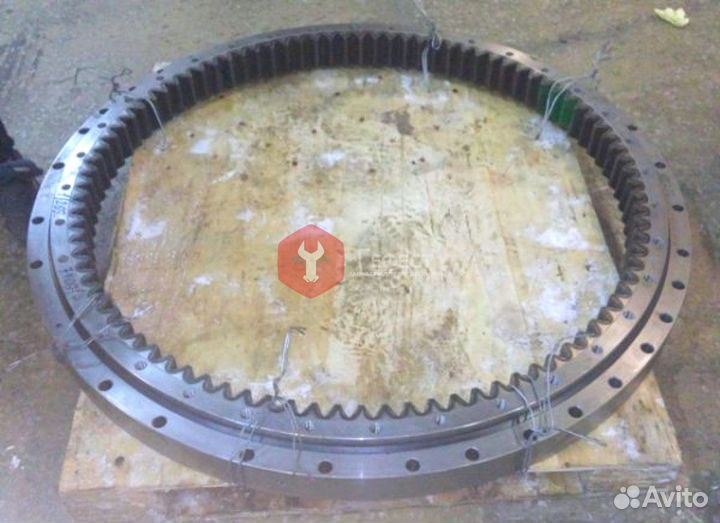 Опорно-поворотный круг Hyundai R130LC-3