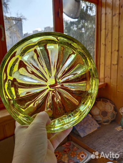 Ваза для фруктов цветное стекло СССР