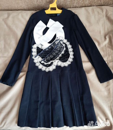 Школьная форма 134-140, 140-146, фартуки