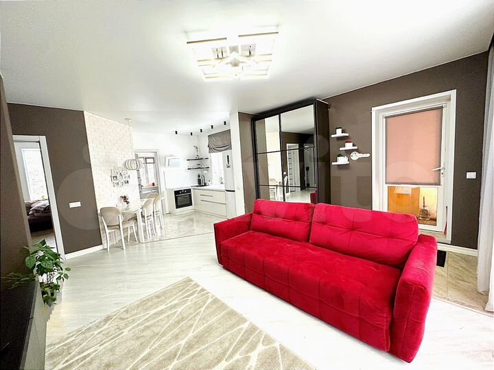 Коттедж 170 м² на участке 5 сот.