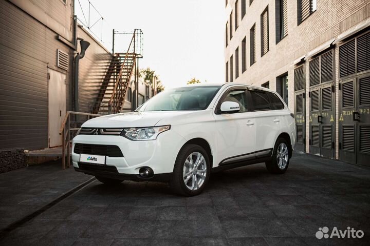 Mitsubishi Outlander 2.0 CVT, 2012, 143 028 км
