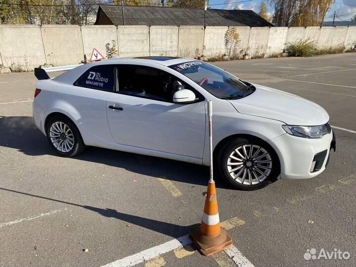 Инструктор по вождению на АКПП