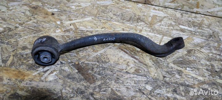 Рычаг передний нижний правый Range Rover L322