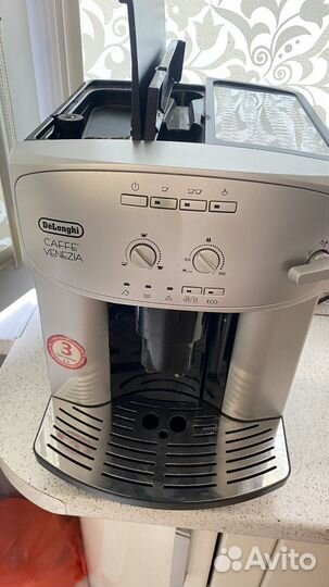 Кофемашина delonghi caffe