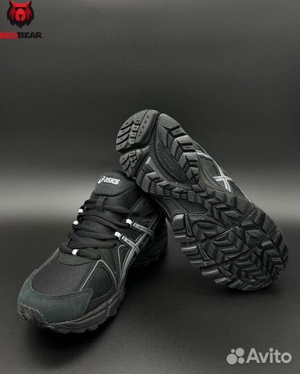 Кроссовки Asics