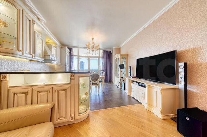 3-к. квартира, 132 м², 16/23 эт.