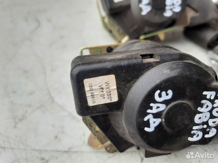 Задние ремни безопасности Шкода Фабия