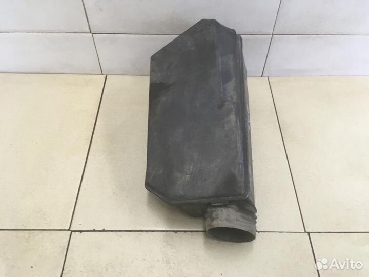 Резонатор воздушного фильтра Duster 2012